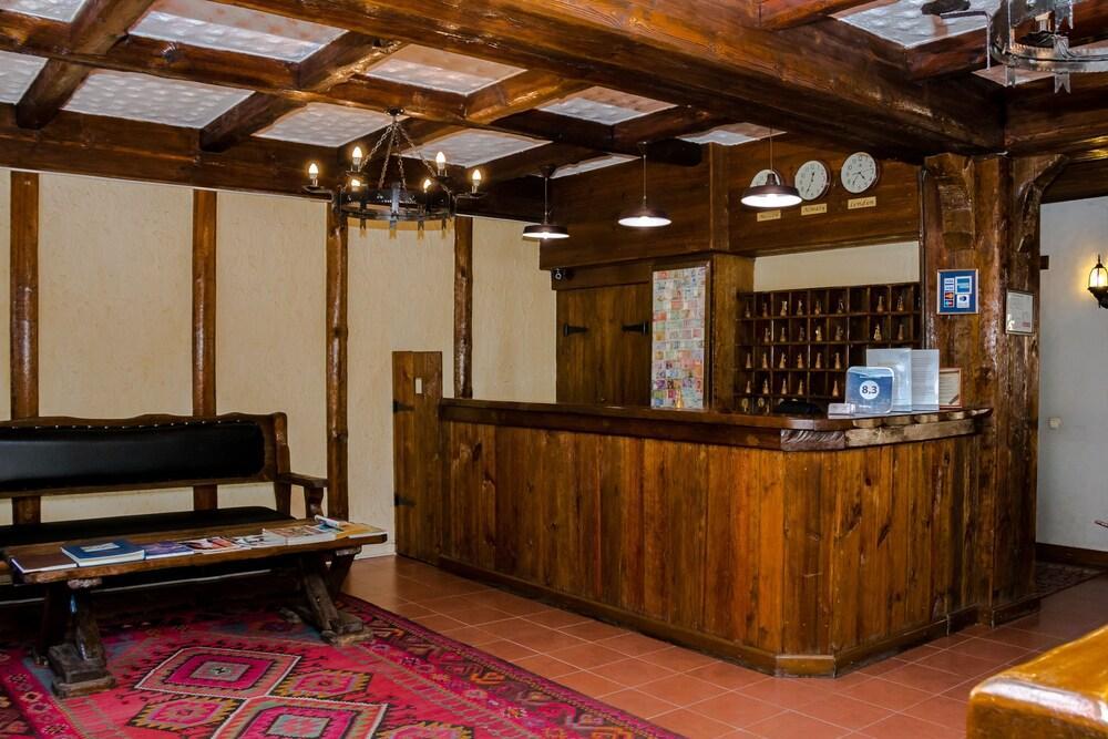 Saraishyq Hotel Almaty Extérieur photo