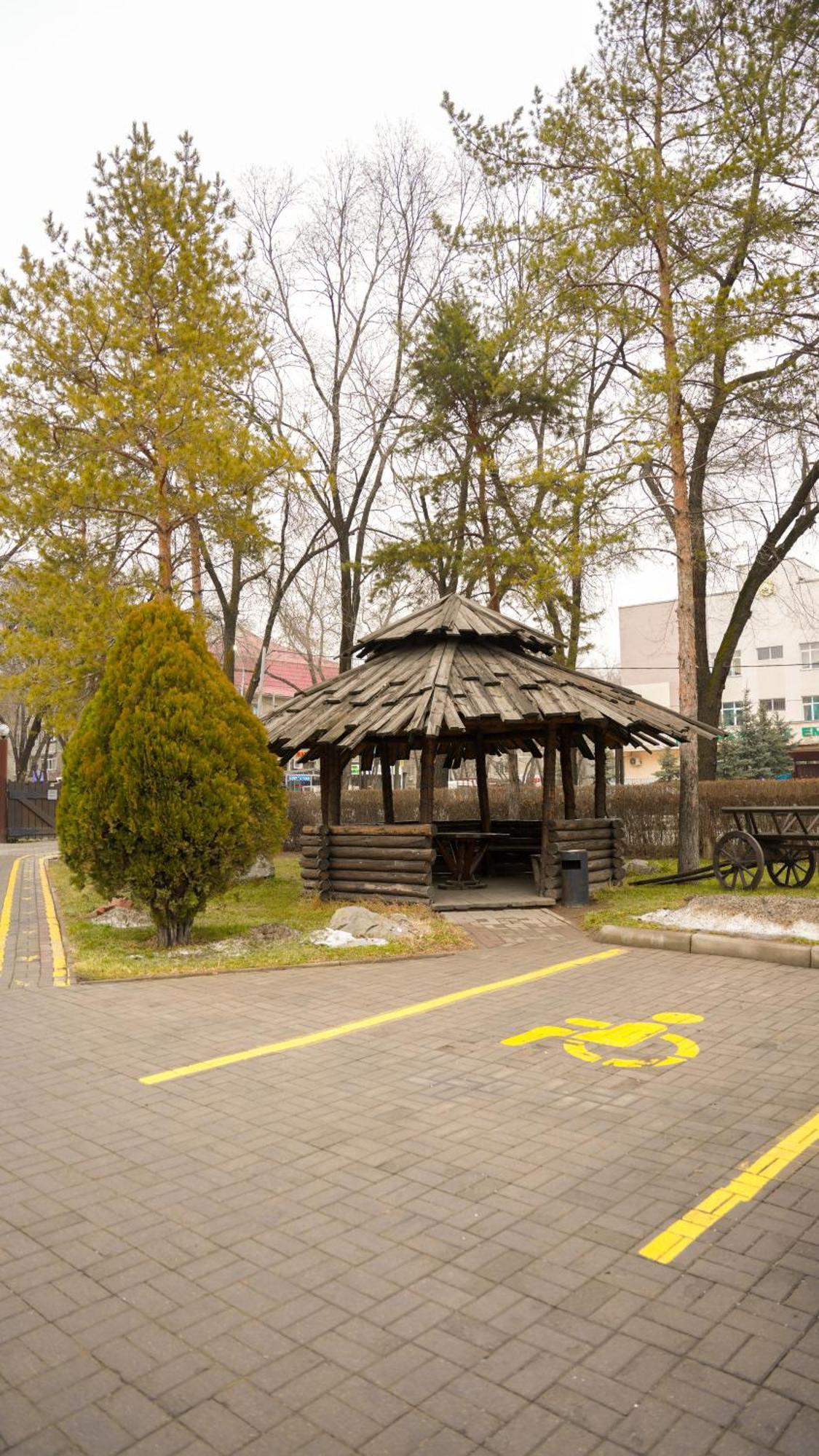 Saraishyq Hotel Almaty Extérieur photo