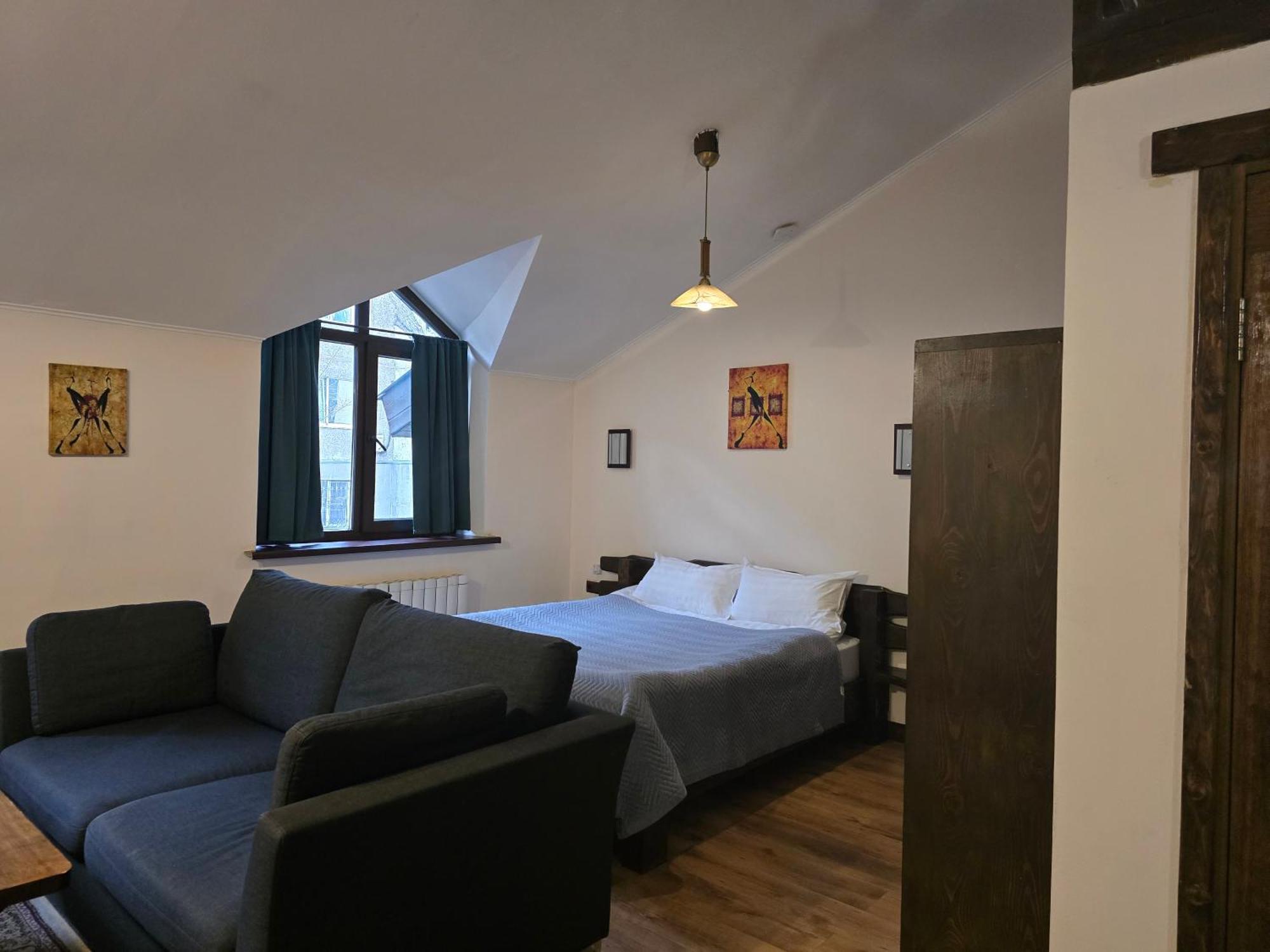 Saraishyq Hotel Almaty Extérieur photo