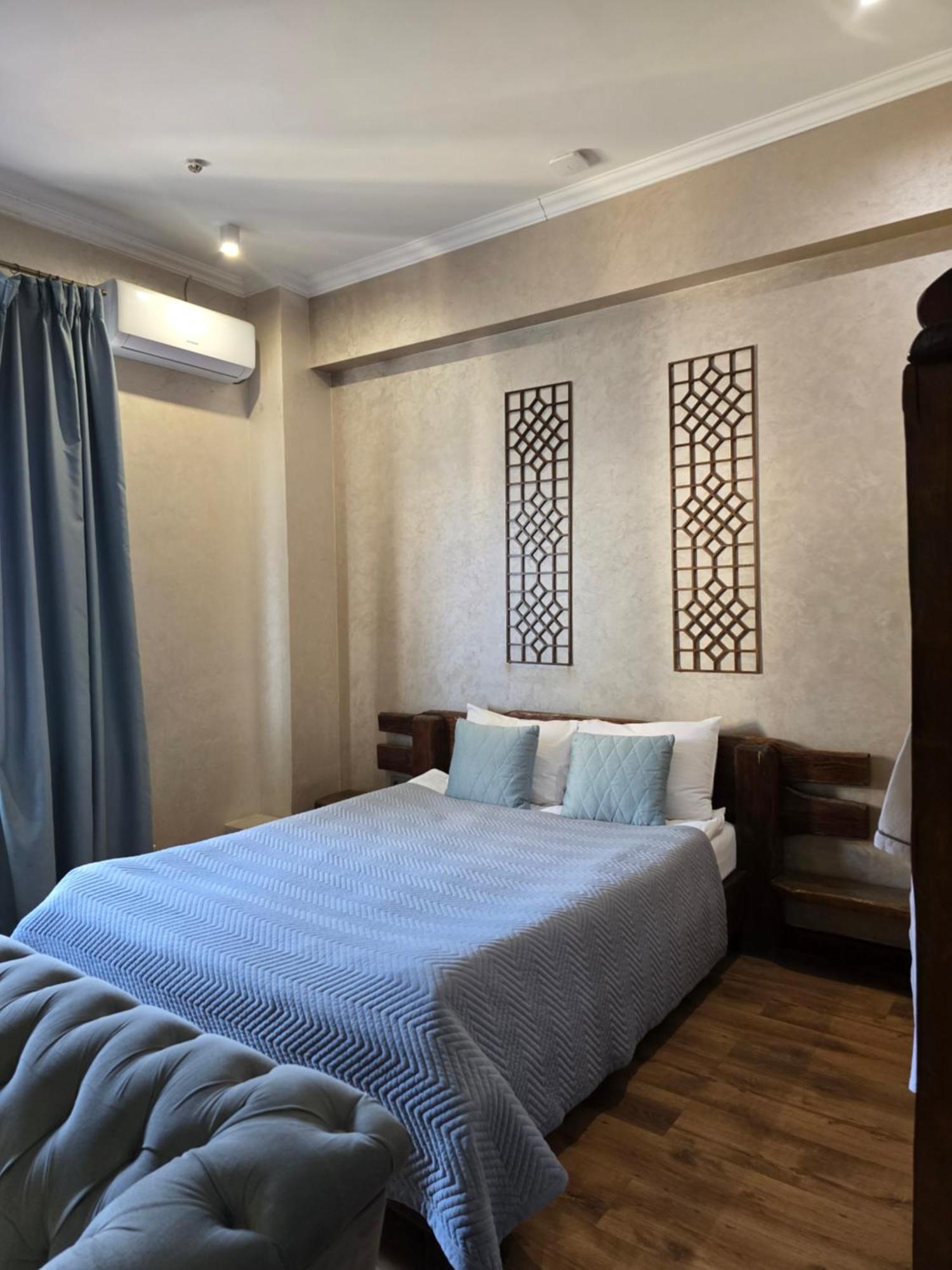 Saraishyq Hotel Almaty Extérieur photo
